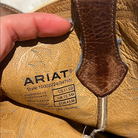 Brown Leather Cowboy Boots Ariat Size 11.5 D - Picture 2 of 9